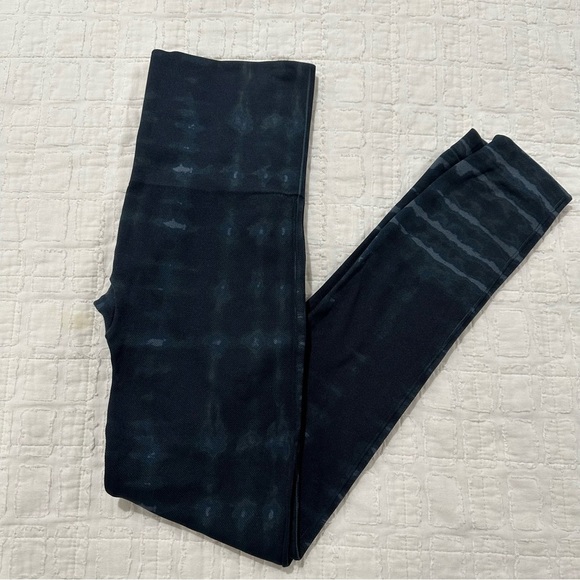 SPANX - Look At Me Now Seamless Leggings - Picture 3 of 5